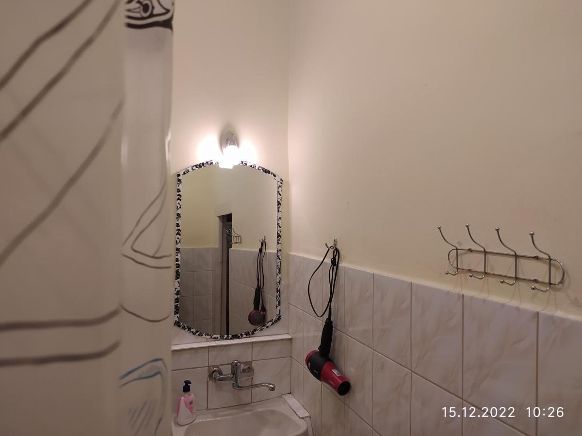 Apartment On Rynok Square リヴィウ エクステリア 写真